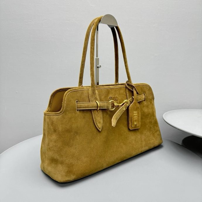 A bag leather women's 45 cm фото 4