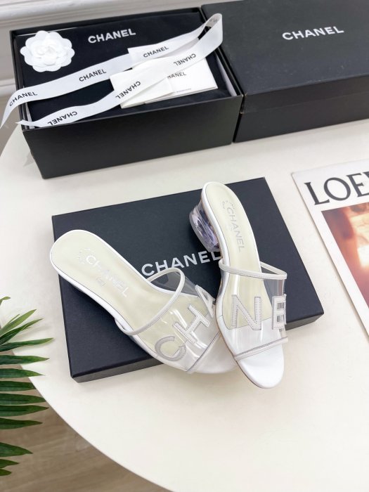 Шлепанцы женские фото 2