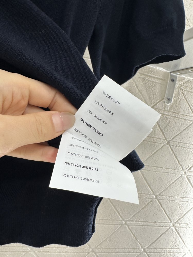 Футболка жіноча фото 9