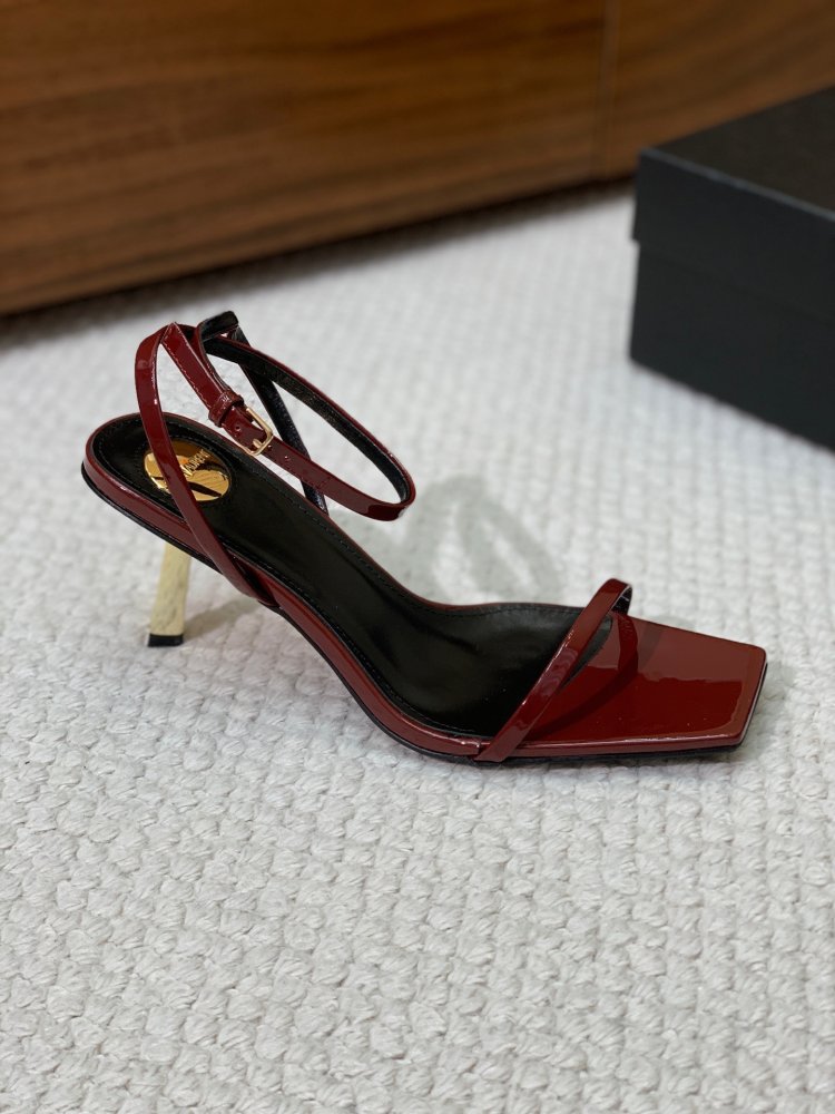 Босоніжки фото 4