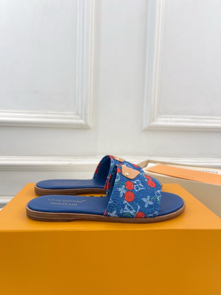 Шлепанцы женские фото 4