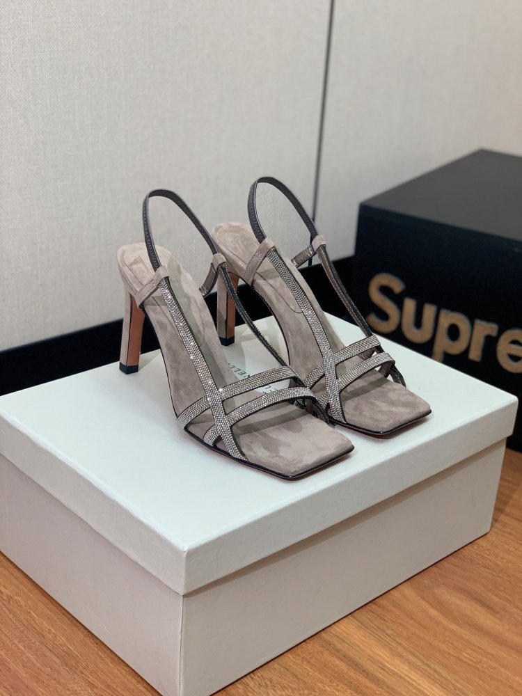 Босоножки фото 2