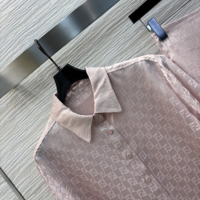 Костюм женский фото 2