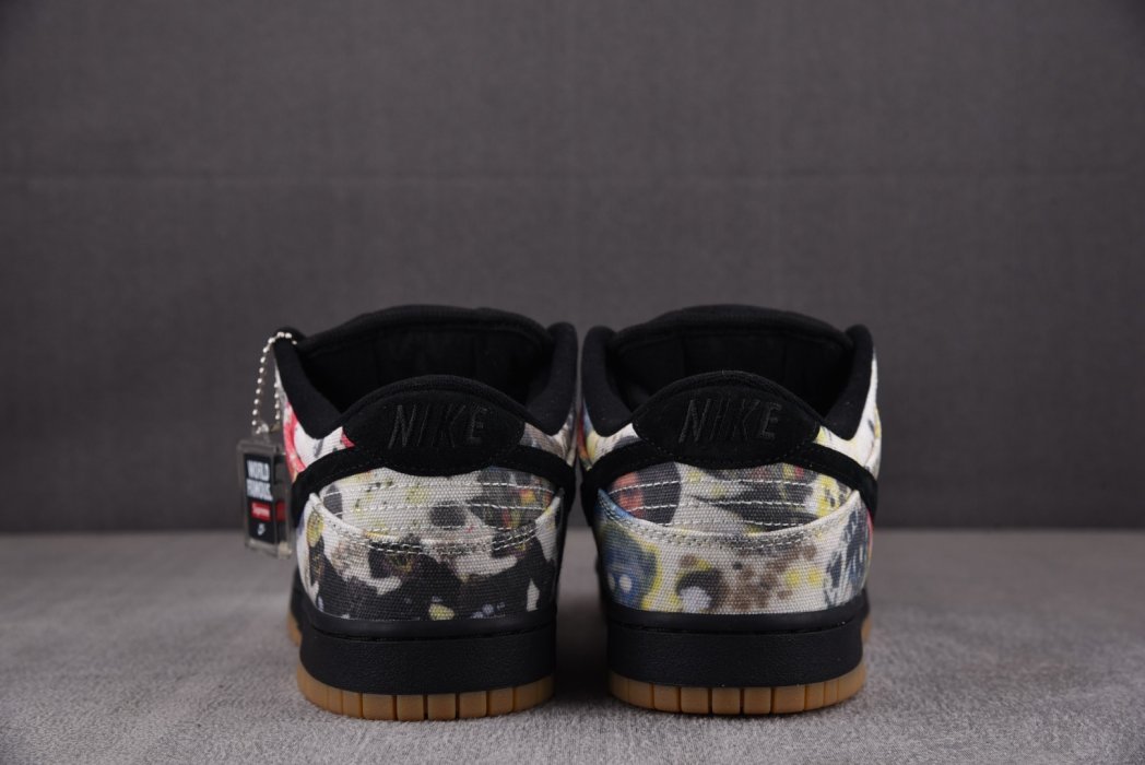 Sneakers Supreme x NK SB Dunk Low Rammellzee фото 5