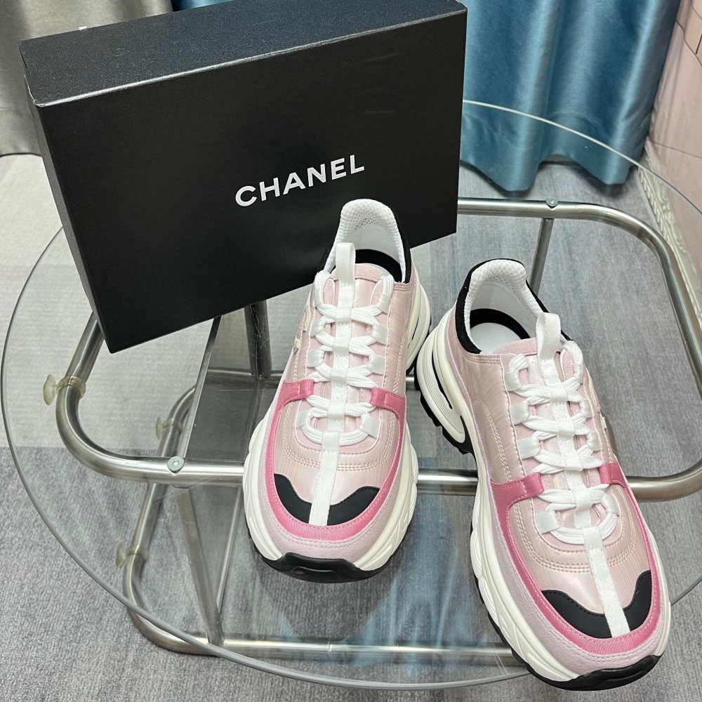 Кроссовки женские фото 5