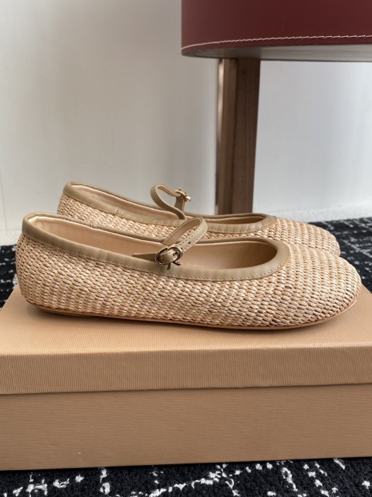 Ballet shoes фото 2