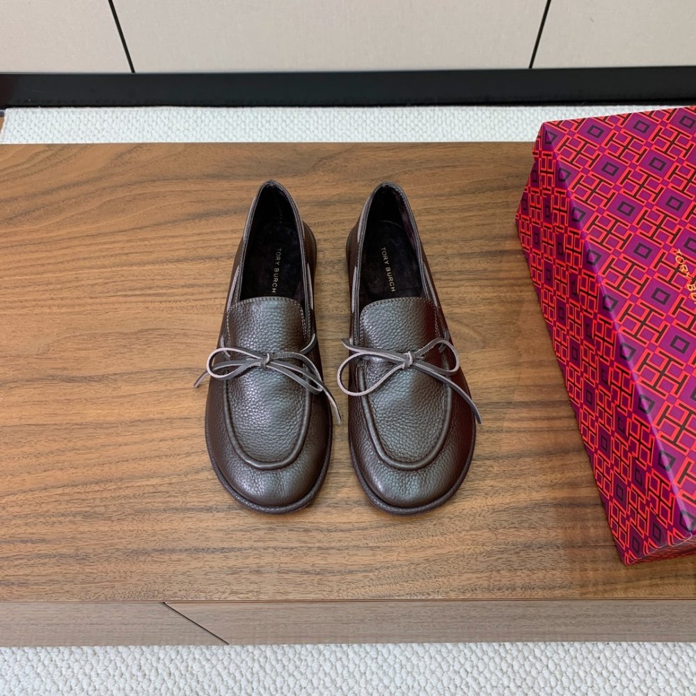 Туфлі жіночі