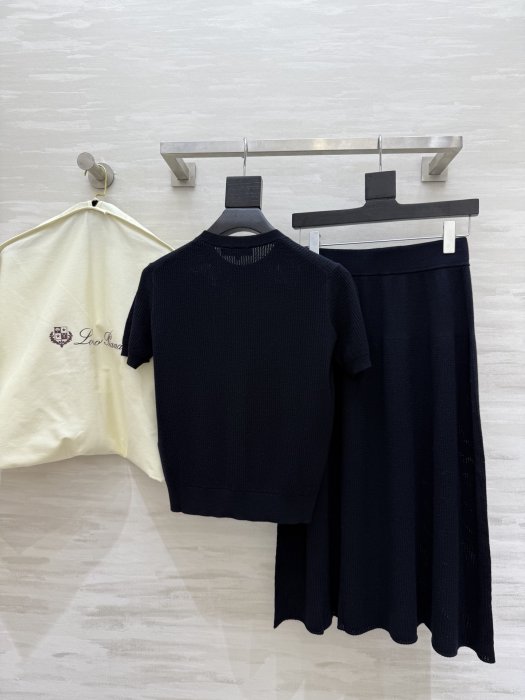 Костюм женский фото 9