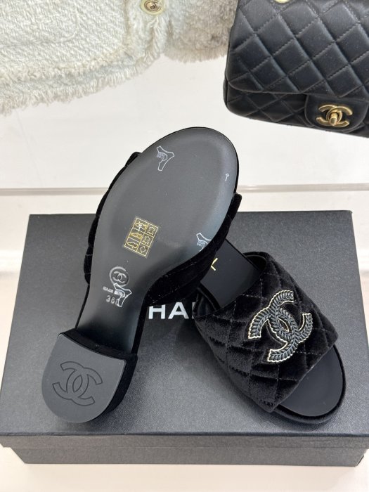 Босоножки фото 9