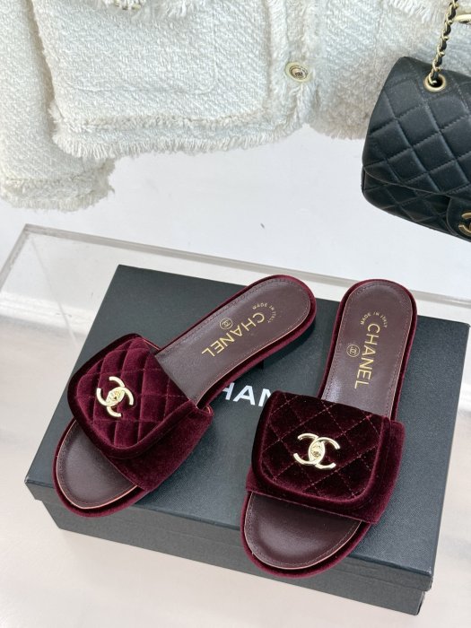 Шлепанцы фото 2