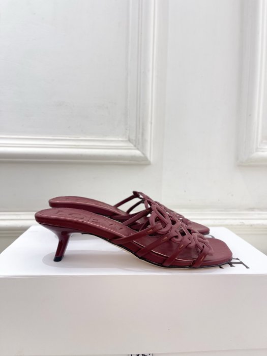 Босоножки фото 2