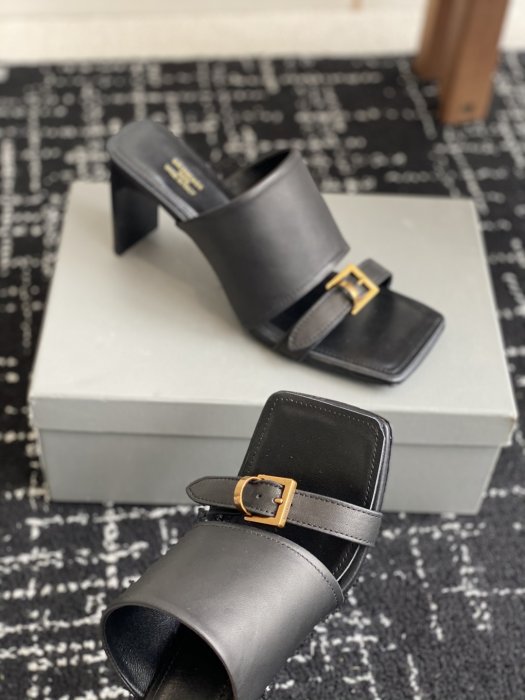 Босоножки фото 6