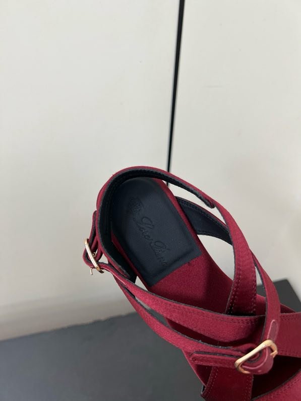 Сандалі жіночі фото 5