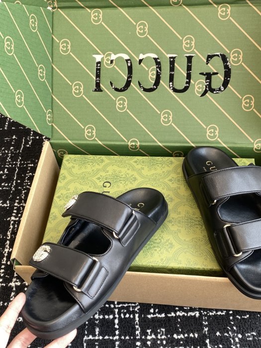 Шлепанцы фото 7