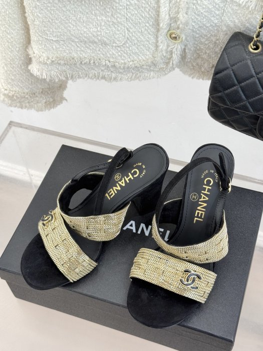 Босоножки фото 2