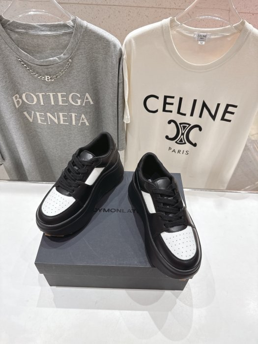 Кросівки фото 2