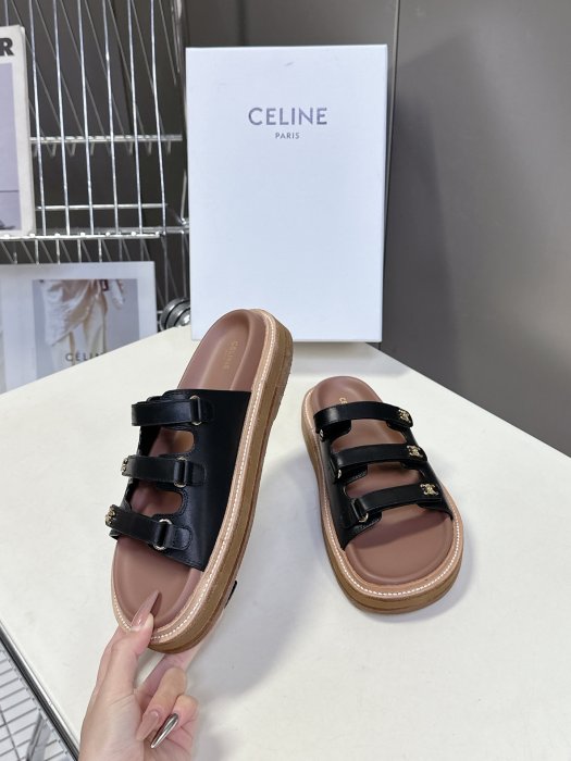 Шлепанцы фото 4