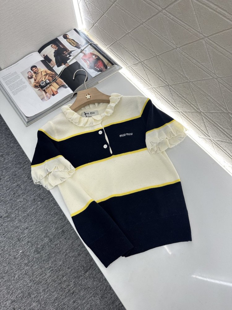 Футболка жіноча