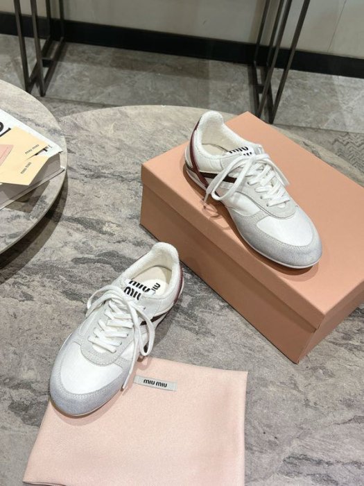 Кроссовки фото 8