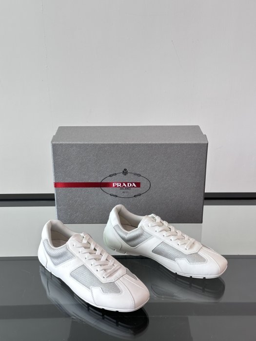 Кросівки чоловічі фото 5