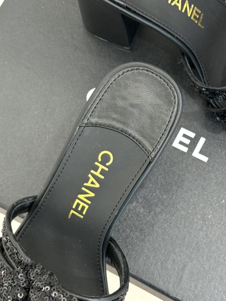 Босоножки фото 8