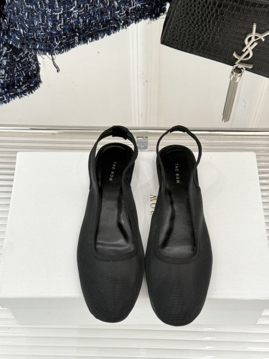 Босоніжки фото 4