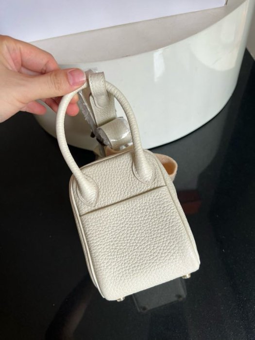 A bag women's Hermes Mini Lindy 19 cm фото 8