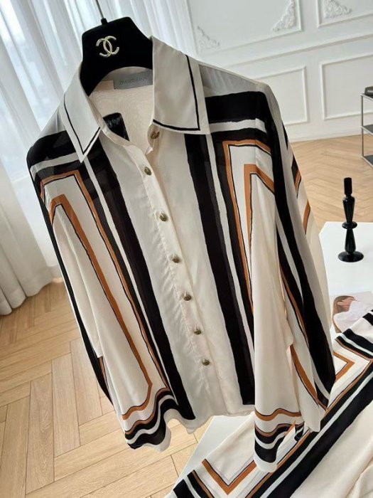 Costume female фото 6