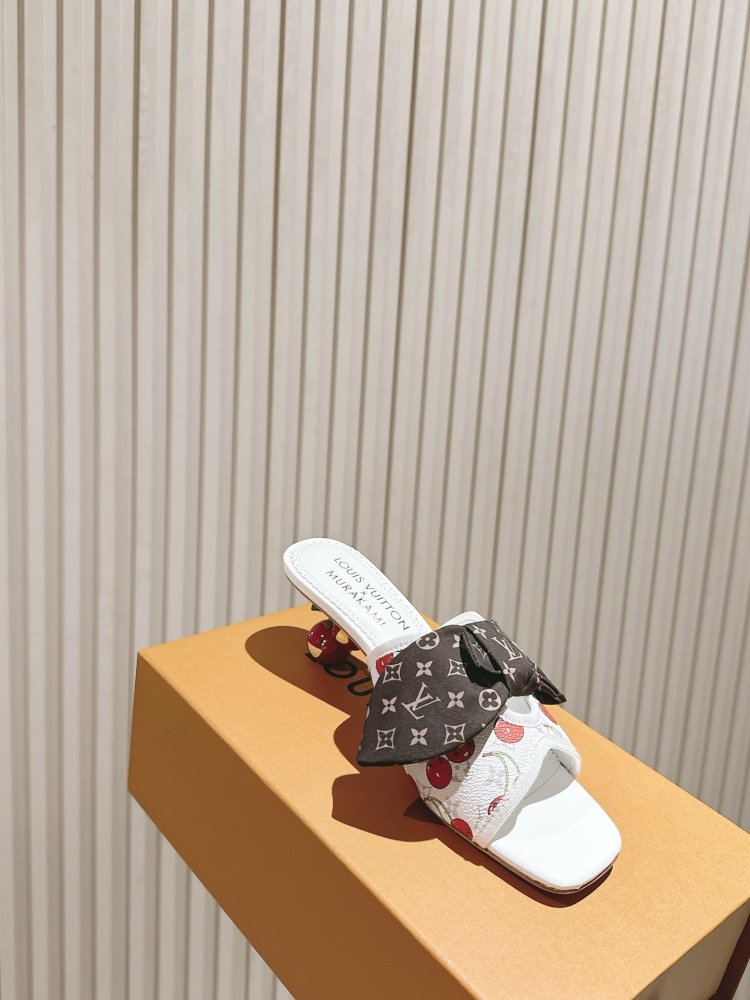 Босоніжки фото 9