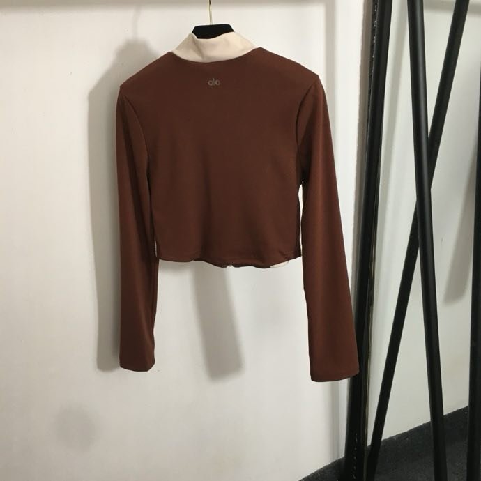 Костюм женский фото 3