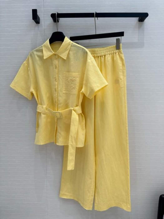 Костюм женский