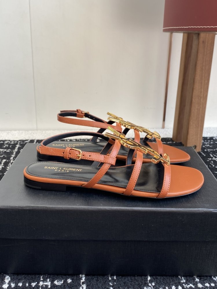 Босоножки фото 2