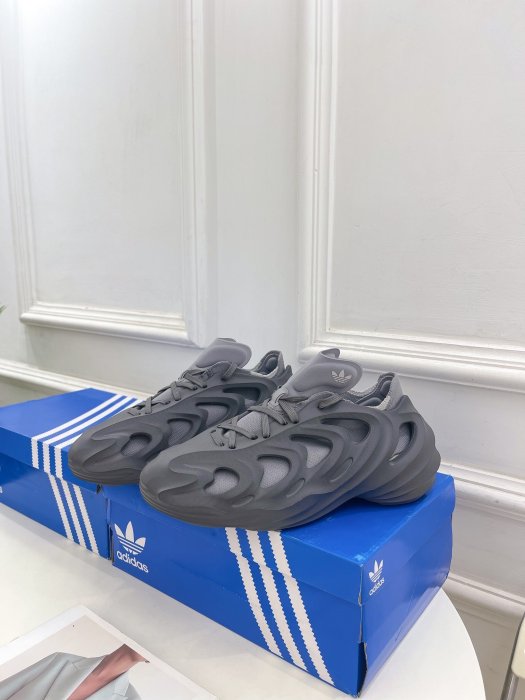 Кросівки Yeezy Foam Runner фото 3