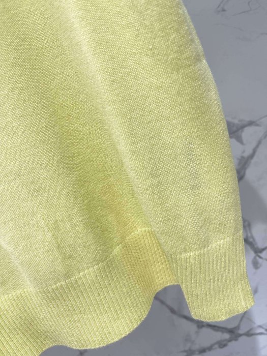 T-shirt women's фото 5