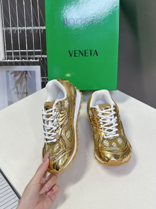 Кроссовки фото 4