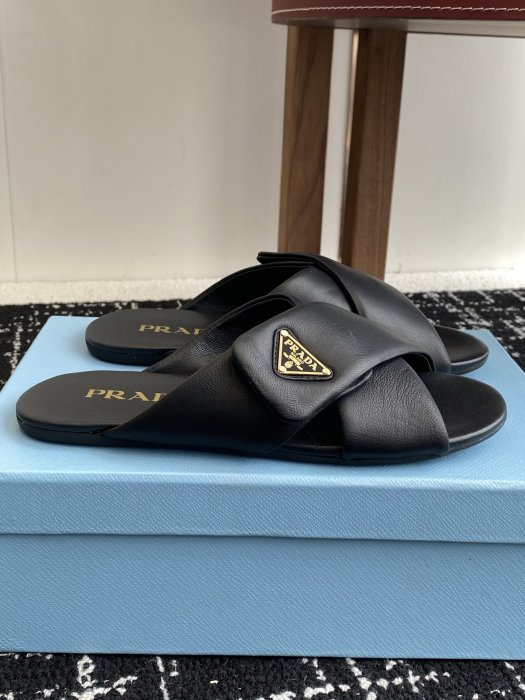 Шлепанцы фото 2