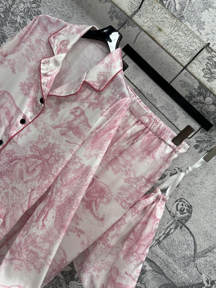 Костюм женский фото 6