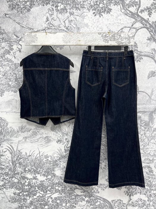 Костюм женский фото 7