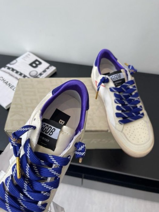 Кроссовки женские фото 6