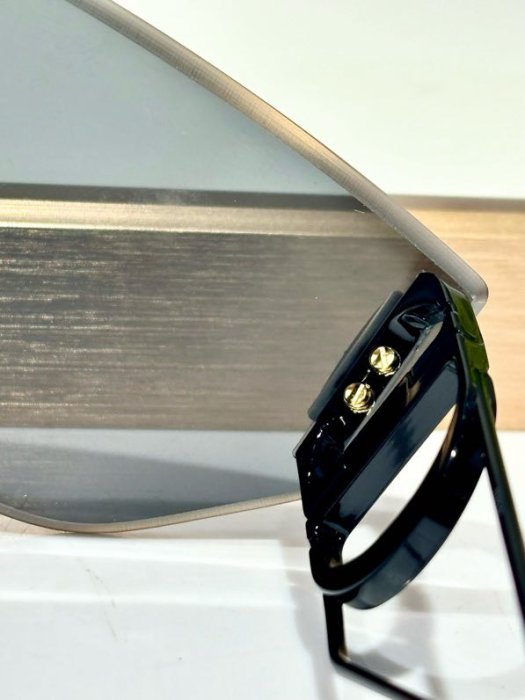 Очки солнцезащитные 30 MONTAIGNE B3U фото 4