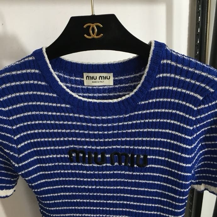 Костюм женский фото 2