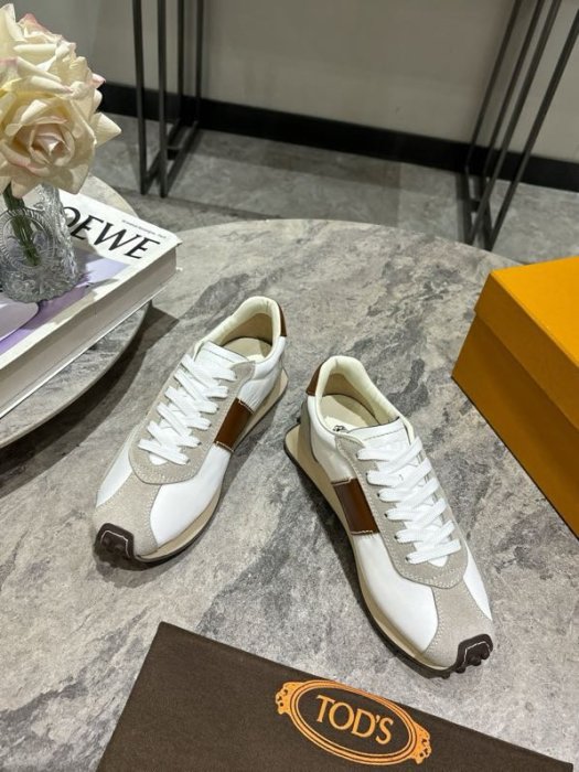 Кроссовки фото 4