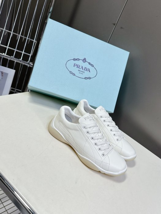 Кроссовки фото 2