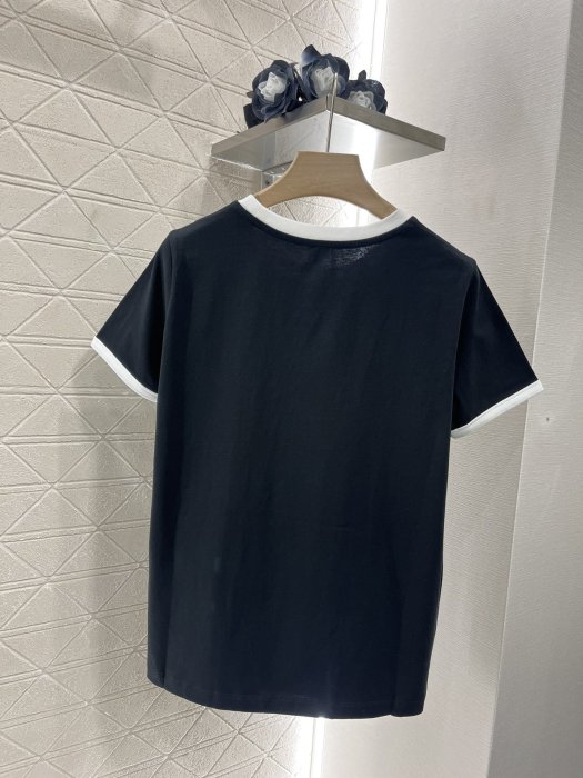 T-shirt women's фото 2