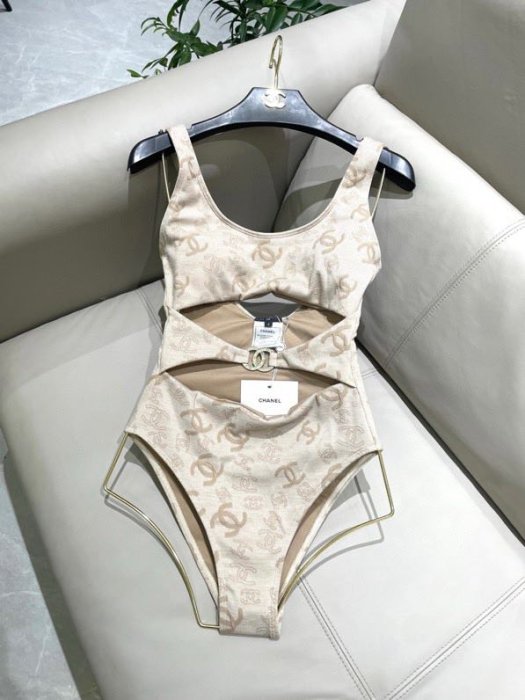 Swimsuit фото 4