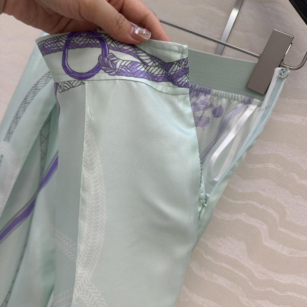 Штаны женские фото 7