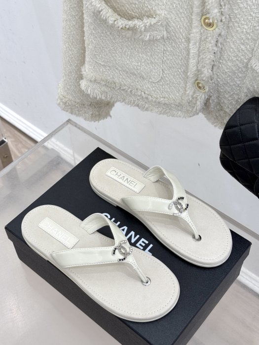 Шлепанцы фото 3