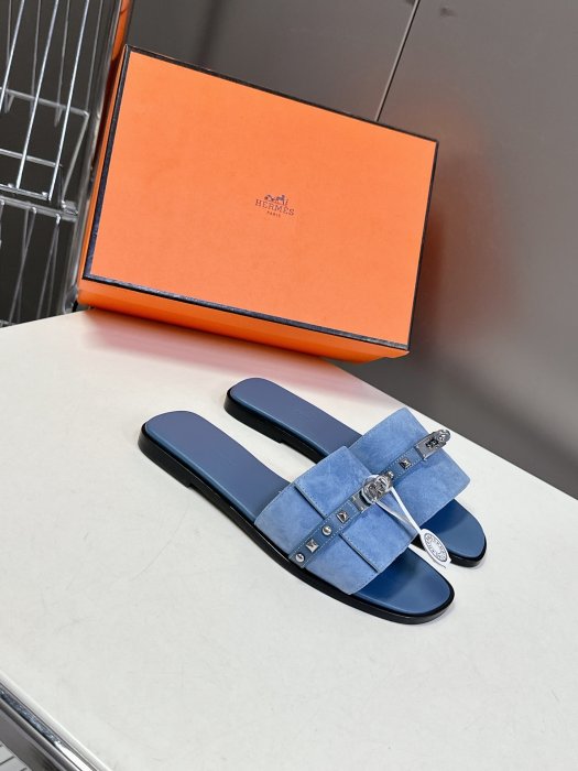 Шлепанцы фото 2