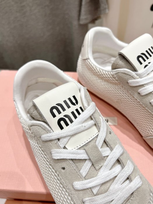 Кроссовки фото 6