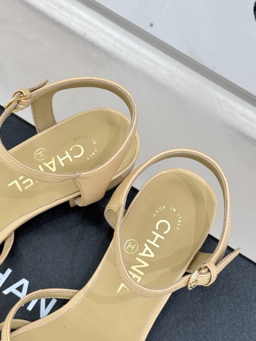 Босоножки фото 7